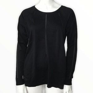 Athleta Foothill Long Sleeve Black Top Relaxed Fit